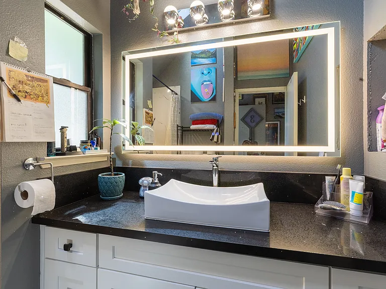 411 E Foothill Blvd #3 — Photo 9
