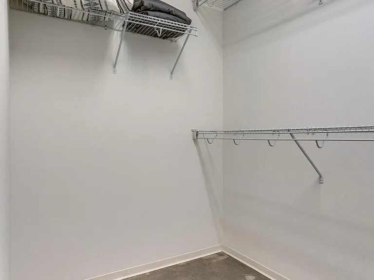 2115 Yeaman Pl #403 — Photo 24