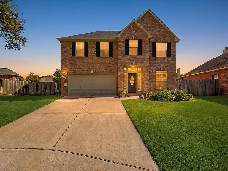 6215 Lake Chase Ct — Photo 2