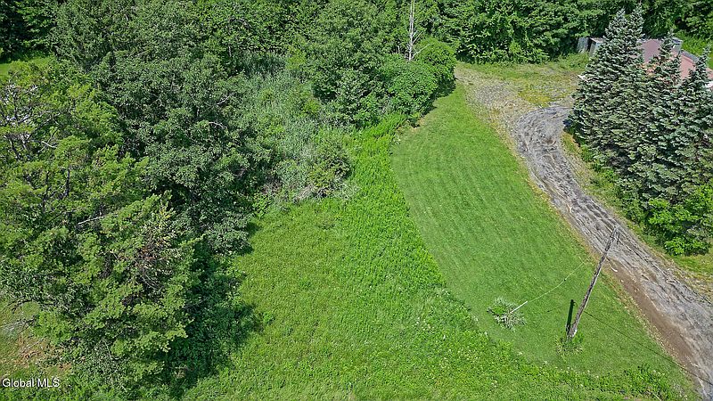 3rd image of L7 County Hwy 107