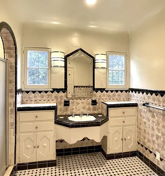 203 N Doheny Dr — Photo 16