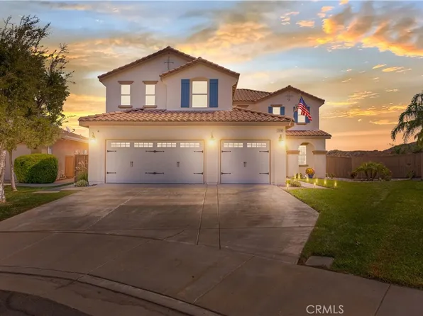 13745 Silver Stirrup Dr, Corona, CA 92883