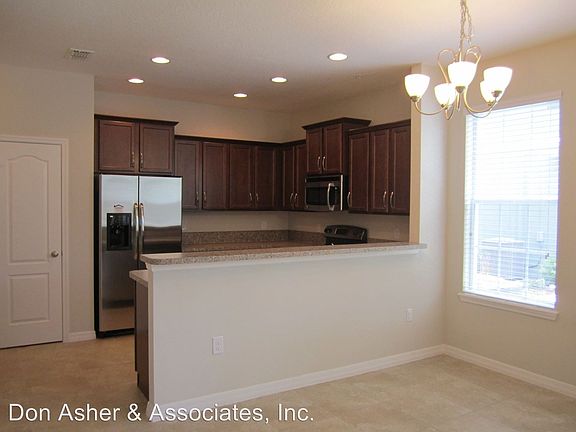 4th image of 10239 Lake District Ln