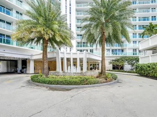 100 Bayview Dr, Sunny Isles Beach, FL