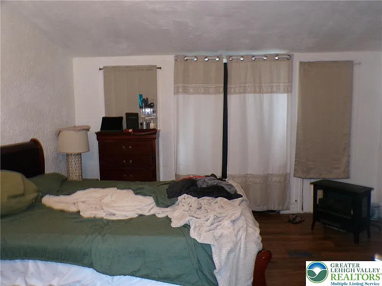 111 Ridge Ave — Photo 13