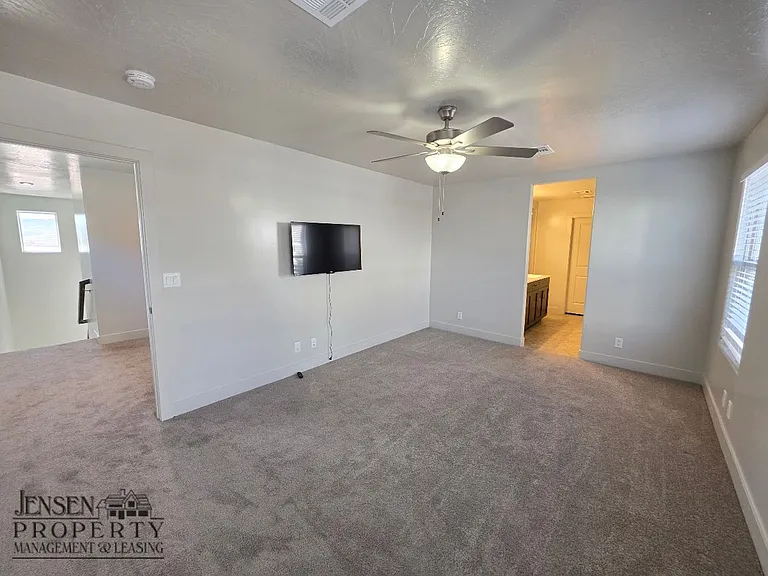 528 S Riverbed Dr — Photo 22