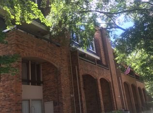 708 15th St S, Arlington, VA 22202