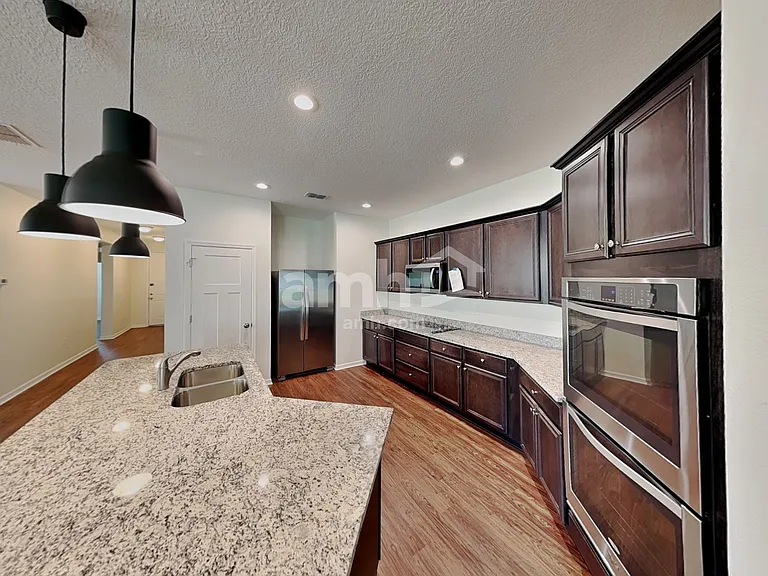 5116 Piazza Loop — Photo 3