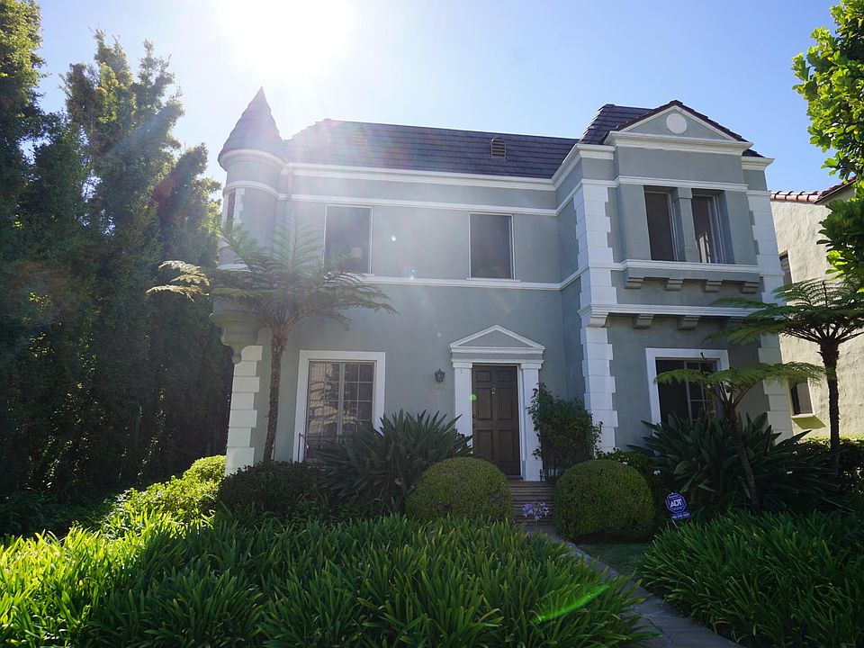 1st image of 233 S Elm Dr #Na