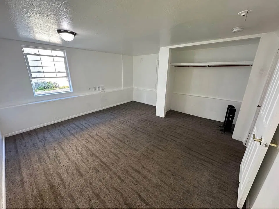1776 Clarke St — Photo 3