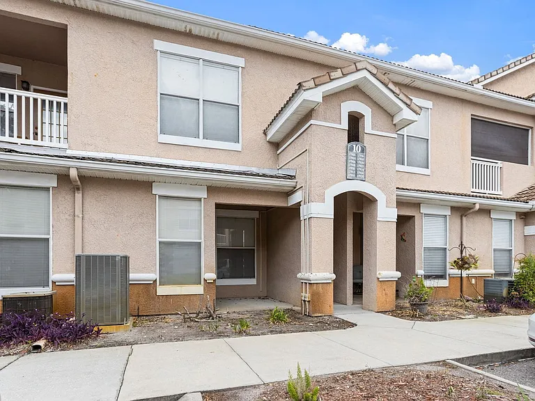17906 Villa Creek Dr — Photo 1
