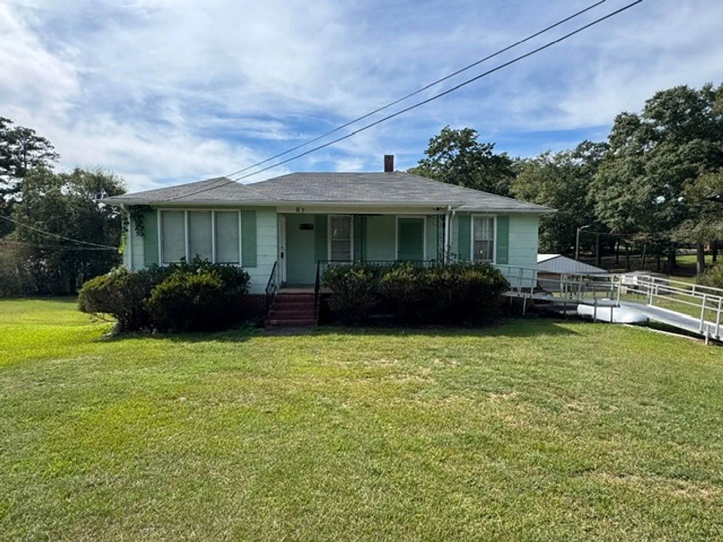 87 Sunset Drive — Photo 1