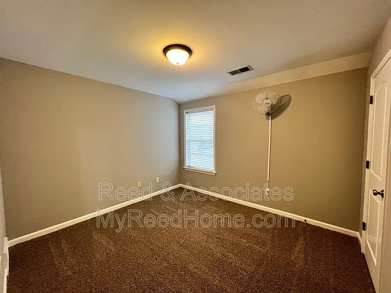 137 W Porter Run Dr — Photo 14