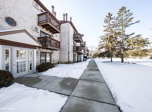 2nd image of 514 E Spruce Dr APT 3B