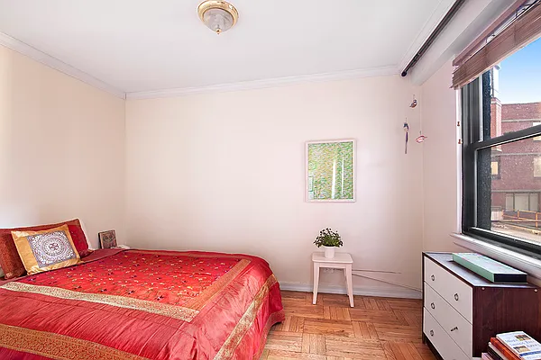 Rented by Berkshire Hathaway HomeServices New York Properties | media 29