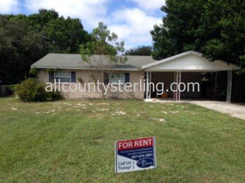 1st image of 945 Vincent Dr