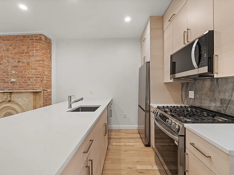 119 Storms Ave #2 — Photo 10