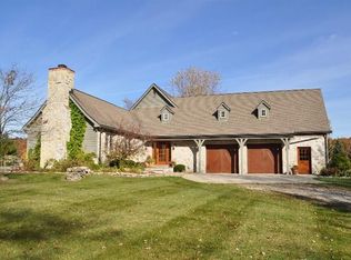 2695 White Tail Ct, South Lyon, MI 48178