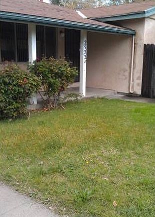 Shared Front Yard