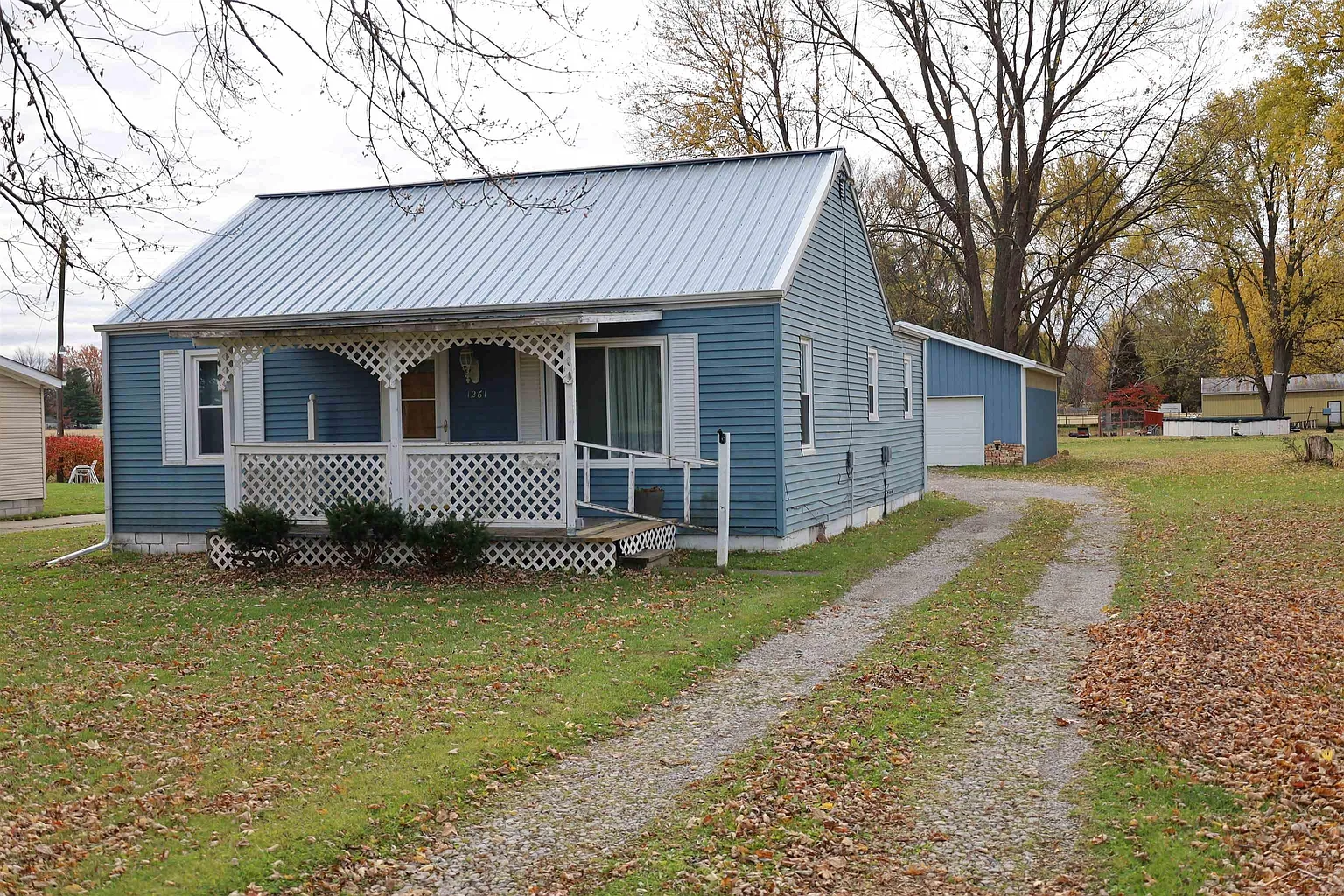 1261 Houlihan Rd photo 1