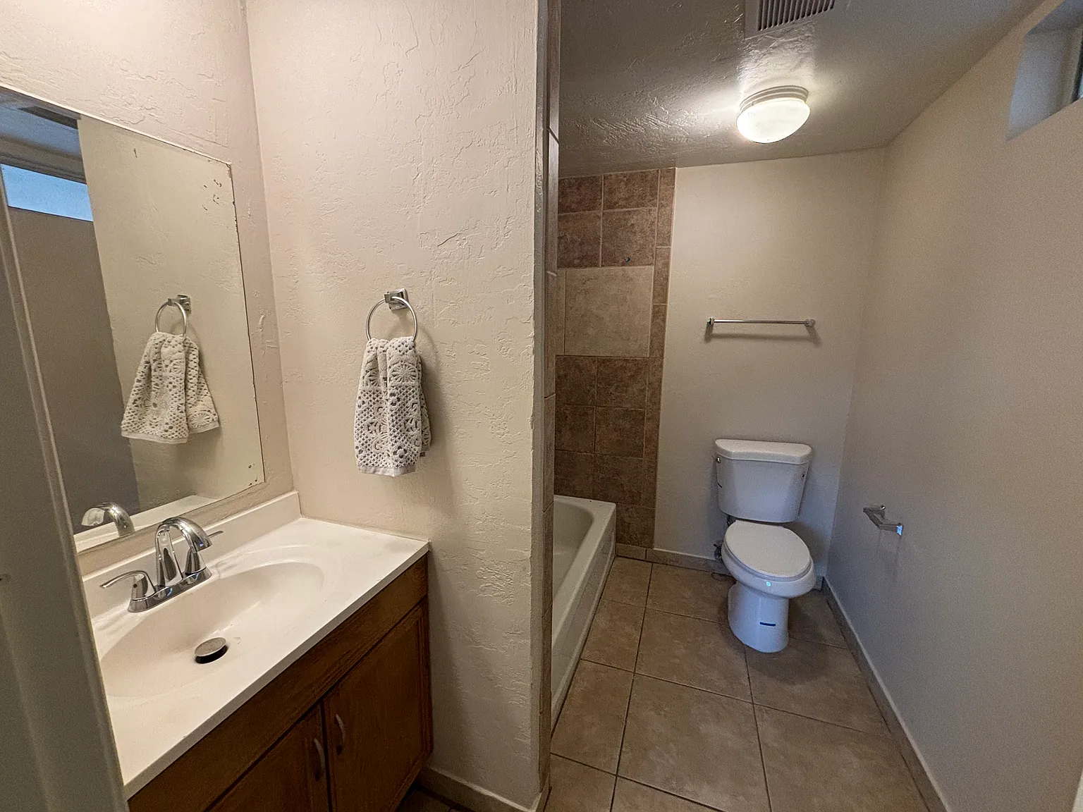 4 bed, 1388 sqft, $3,150 — Photo 4