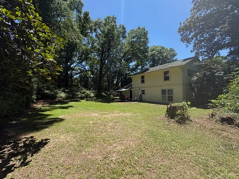 374 Lloyd St — Photo 18
