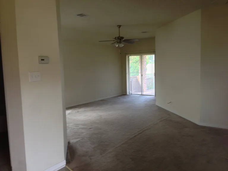 1513 Breezy Dr — Photo 8