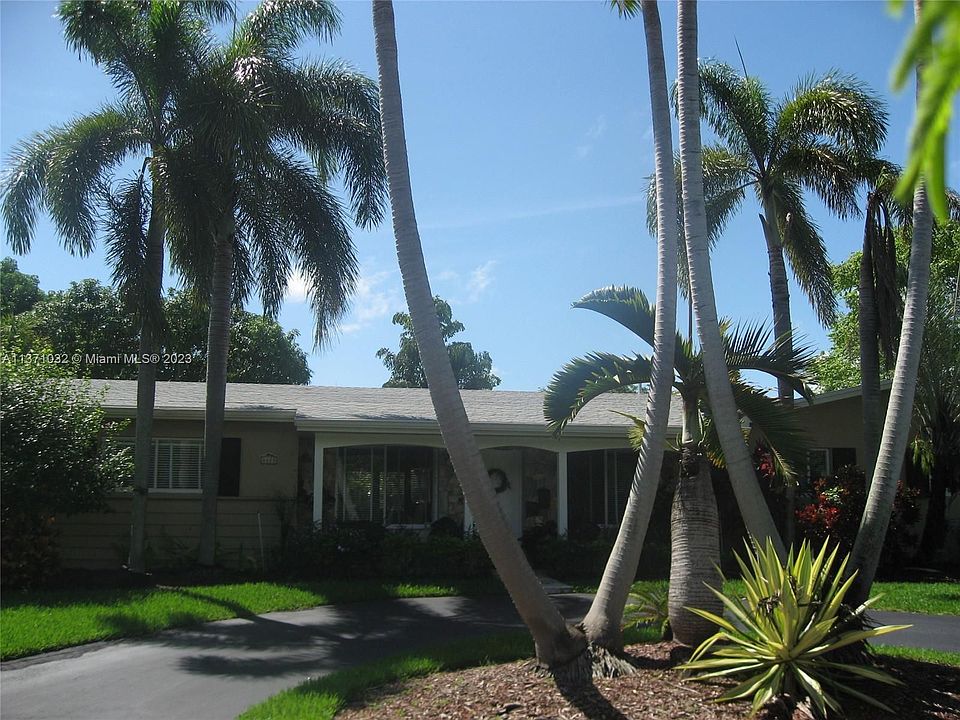 1st image of 8420 SW 158th St