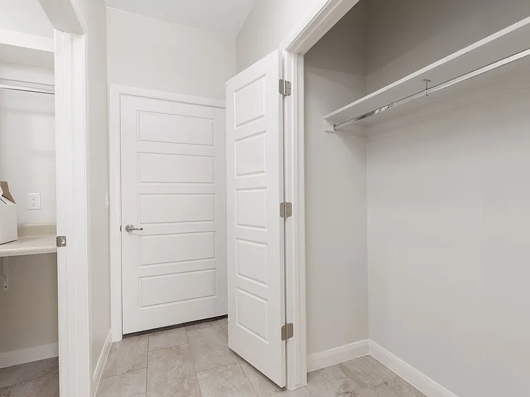 519 S Bracciano Dr — Photo 19