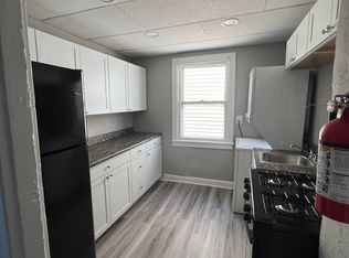 221 Warren St FLOOR 2, Gloucester City, NJ 08030