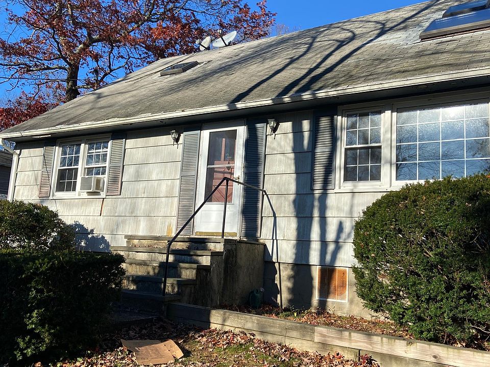 1st image of 1 Marlboro Dr