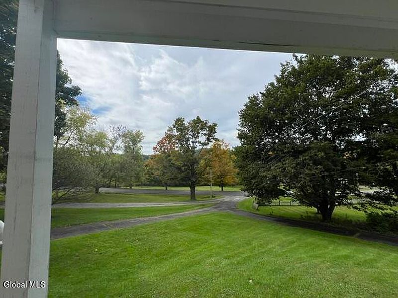 3rd image of 43 Frisbee Street