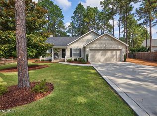 29 Calhoun Ln, Pinehurst, NC 28374