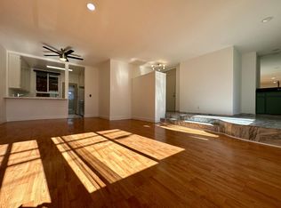 817 S Westgate Ave APT 102, Los Angeles, CA 90049