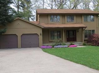 5468 Red Oak Ct, Ypsilanti, MI 48197