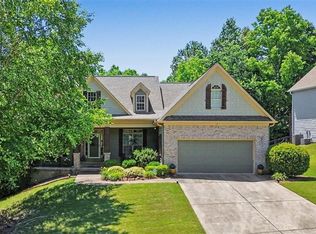 27 Roberson Dr NE, Cartersville, GA 30121