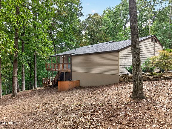 3rd image of 179 Devon Rd