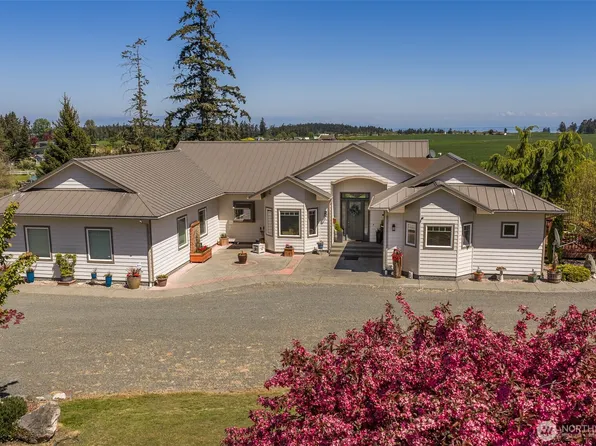 203 Delta Way, Sequim, WA 98382