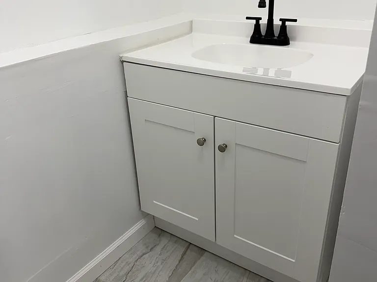 1801 Brokaw Ave #3A — Photo 10