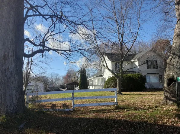 (undisclosed Address), Rockford, IL 61102