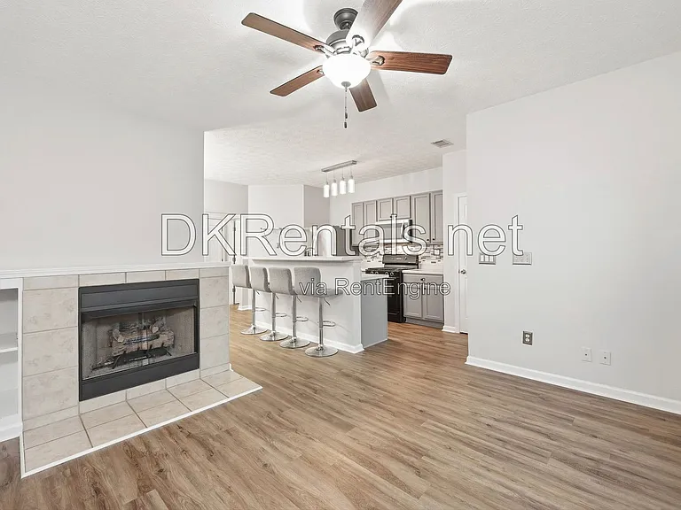 6311 Shoreview Cir — Photo 5