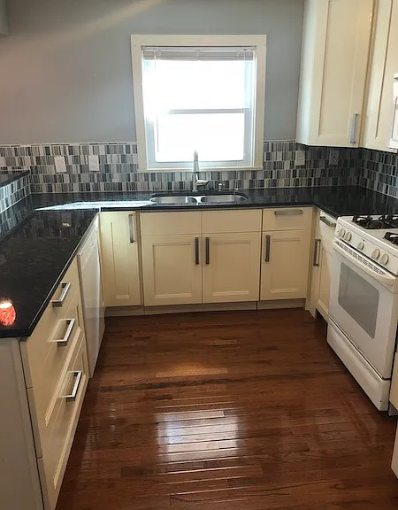 3312 Pleasant Ave #4 — Photo 6