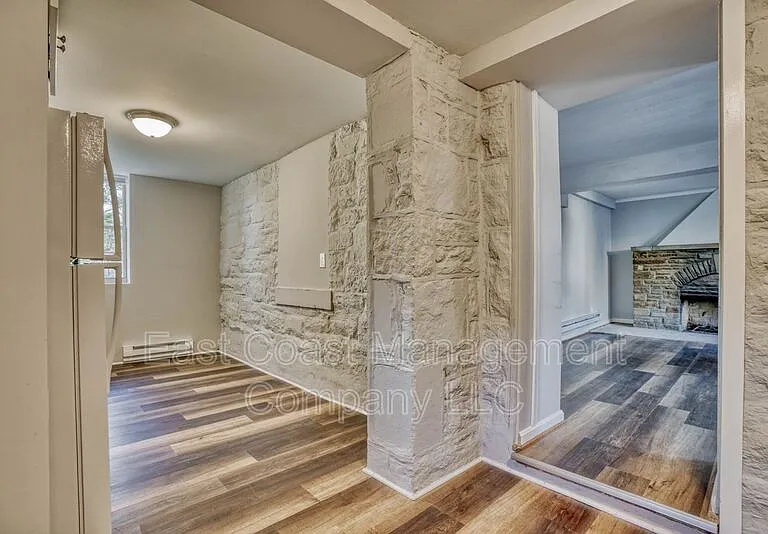 2110 Taylor Ave #B — Photo 13