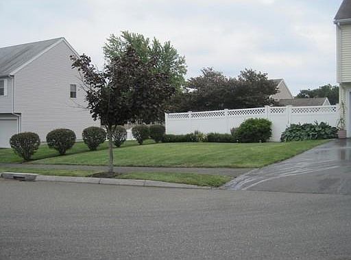 3rd image of 111 Emerald Dr