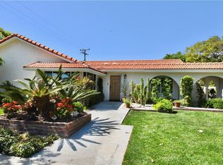 2821 Tucker Ln, Los Alamitos, CA 90720