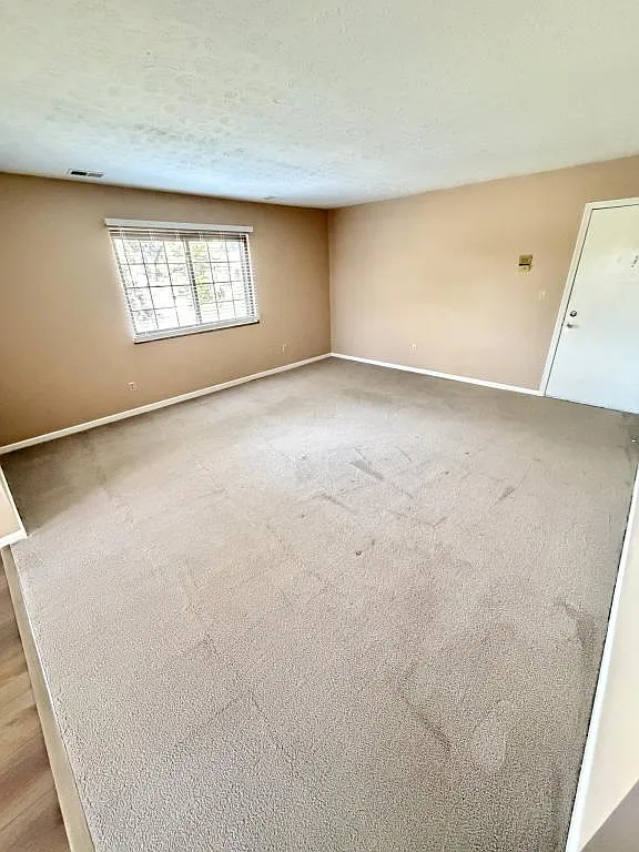 6385 Catawba Dr — Photo 4