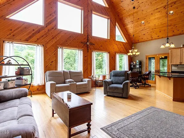 6882 Hungry Hollow Rd, Alexandria, PA 16611