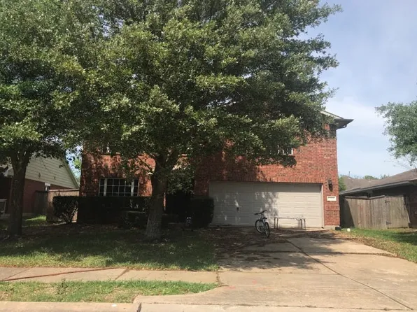 21122 Amber Crossing Dr, Richmond, TX 77406