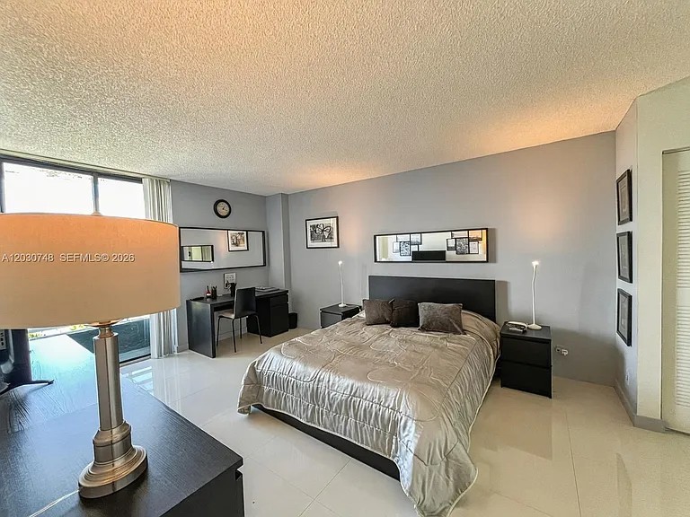 3300 NE 192nd St #10 — Photo 9