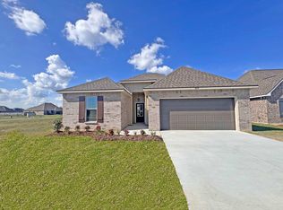 1804 French Quarter Dr, Lake Charles, LA 70611